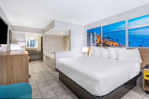 Hot tub, Days Inn by Wyndham N Orlando/Casselberry in Winter Park / Altamonte Springs