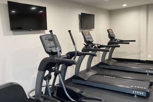 La Quinta Inn & Suites by Wyndham Indianapolis Downtown in Indianapolis, USA