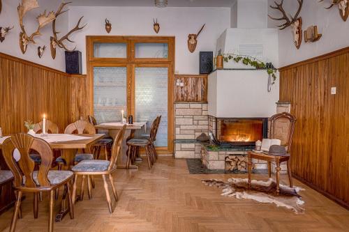 Waldhotel & Restaurant Stieglitzenkrug in Feldberger Seenlandschaft