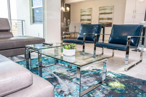 Luxurious 2 Bedroom Apartment Close to Disney 303 - image 6