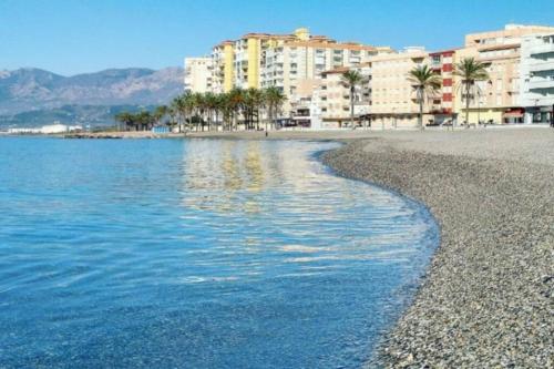 Precioso piso Torrenueva con Piscina y cerca Playa