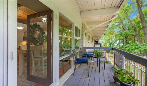 Entire one bedroom apartment in Annandale, USA