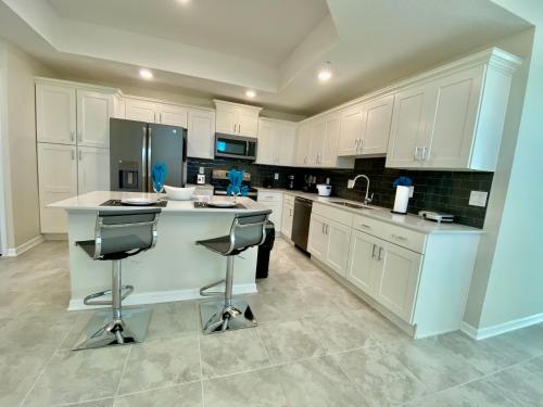 Luxury 3Bd Apartment Close to Disney @ Storey Lake Orlando 308 - image 12