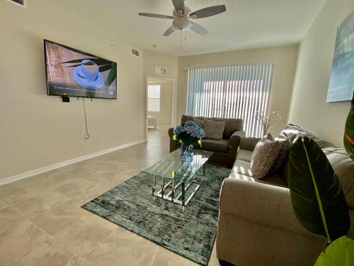 Luxury 3Bd Apartment Close to Disney @ Storey Lake Orlando 308 - image 14