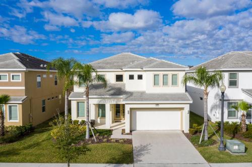 Splendid 5Bd w/ Pool Close to Disney 310 @ Bella Vida Resort - image 10