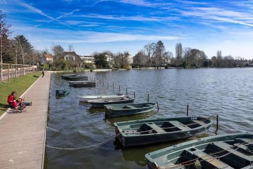 Le Baldaquin lac-d'Enghien paris CDG Stade de France