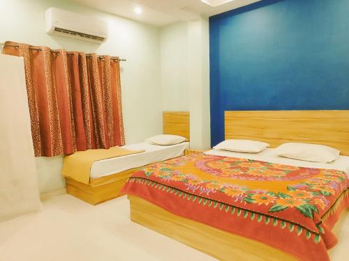 hotel Guru kripa - 500mtr app from Shreenathji temple
