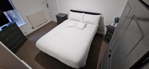 SELF CHECK IN APARTMENT DONCASTER 3