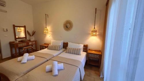 ANGELOS STUDIOS - Mediterranean Simple Living - Faliraki, Rhodes - Upper Floor 3 & 4 5
