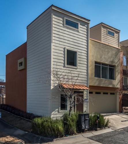 Amazing downtown location for groups! – khách sạn tại Downtown