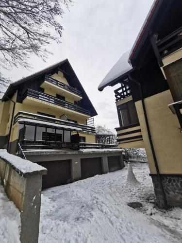 Apartament Kalinderu K1 Bușteni