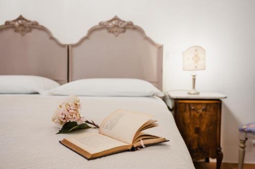 2 twin beds
