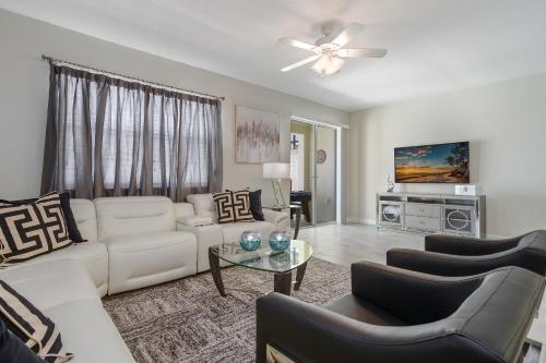 Five Bedrooms w/ GameRoom and Pool 4894 - image 13
