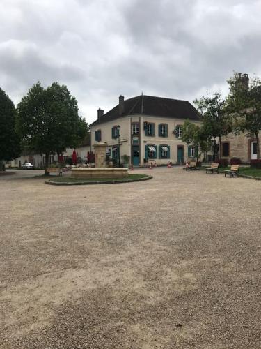 Baia, Une charmante maison avec jardin in Ville-Saint-Jacques