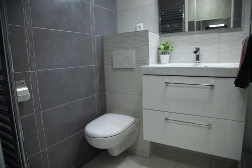 Beau studio avec vue mer à 50 m proche de la plage Beau studio avec vue mer à 50 m proche de la plage