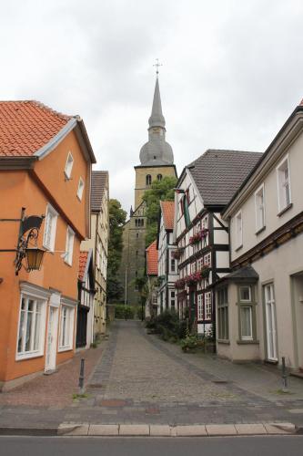 Bartels Stadt-Hotel - image 7