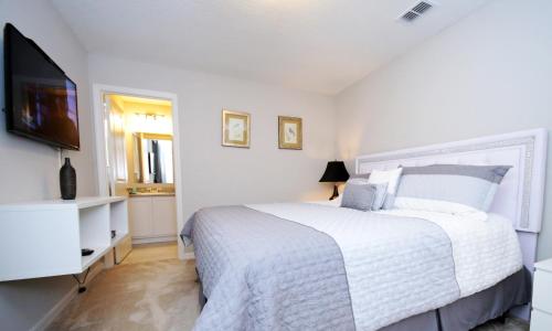 Four Bedrooms Townhome 5127 - image 11