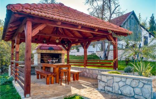 Amazing Home In Otocac With Kitchen