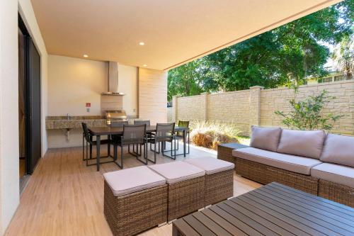 Splendid 3 Bd Close to Disney @ Magic Village 7527 - image 10