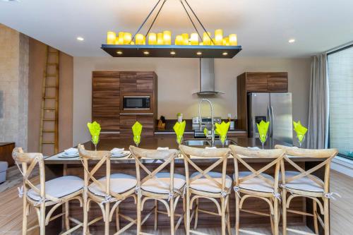 Splendid 3 Bd Close to Disney @ Magic Village 7527 - image 12
