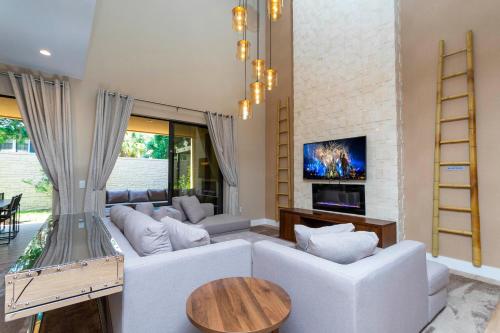 Splendid 3 Bd Close to Disney @ Magic Village 7527 - image 12