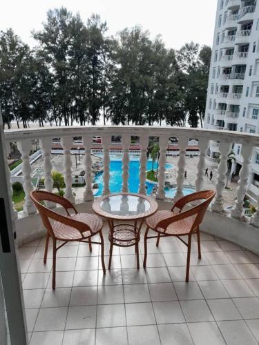 Balcony/terrace, REEN HOMESTAY in Tanjung Kling