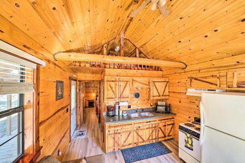 Clayton Cabin Rental Near Sardis Lake! in Haileyville