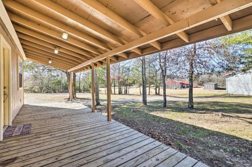 Clayton Cabin Rental Near Sardis Lake! in Haileyville