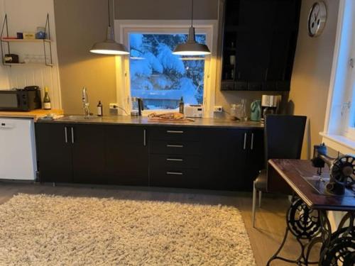 House with garage in central Lyngen in Lyngseidet