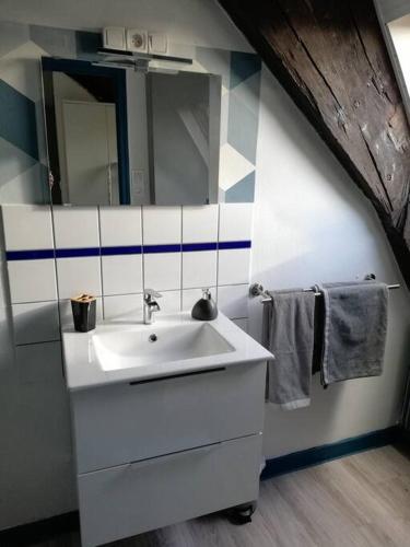Bathroom, Cite des Princes in Montbeliard