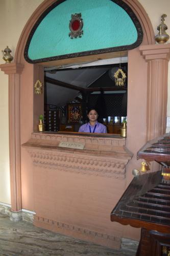 로비, Hotel New Era in 부트왈