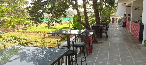 Shalom Guest House - The Room with Field View