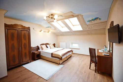 1 queen bed