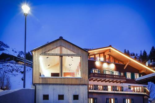 Haus Sonnblick b&b - Accommodation - Stuben am Arlberg