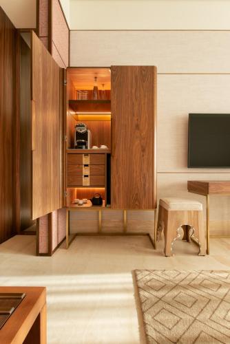 SHIRVAN Hotel City Yard Jeddah Room Type - Executive Suite