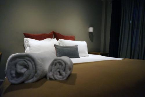 The Pennyfarthing Hotel - image 4