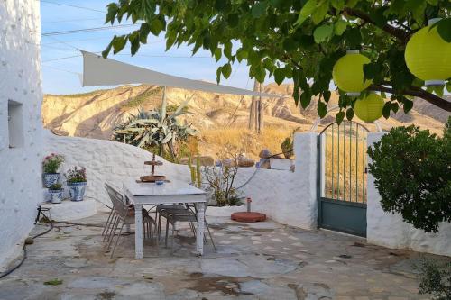 Cuevas Los Coloraos - La Residencia in Villanueva de las Torres