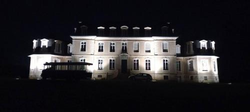 Château de la Bouchatte chambre les Roses - Chambre d'hôtes - Chazemais