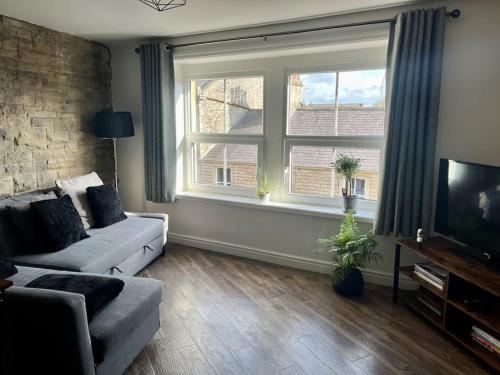 Boutique penthouse apartment with rooftop terrace - Apartment - Clitheroe