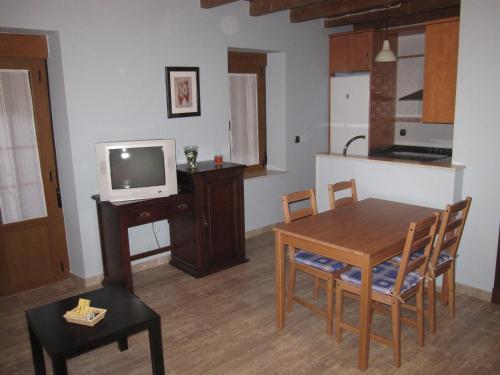 Iekārtas, Apartamentos Turisticos EL Duende de Carricuende in Valderrueda