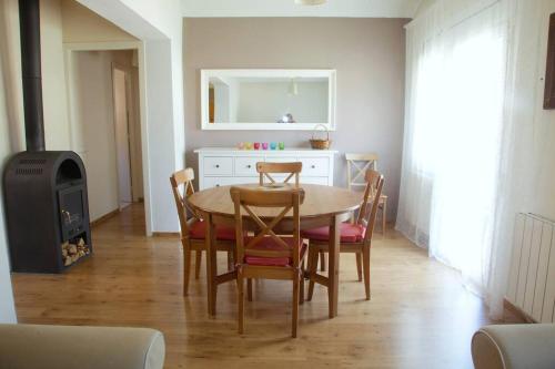 Mirador de Sant Llorenç · Acogedor apartamento 6p - Apartment - Guardiola de Berguedà