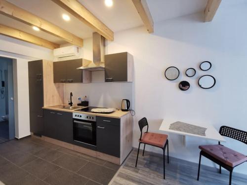 廚房, Altstadt-Apartment & FeWo EG für max 3 Pers (Altstadt-Apartment & FeWo EG fur max 3 Pers) in 哈爾登斯萊本