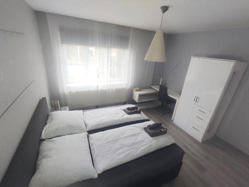 Alisa Apartments