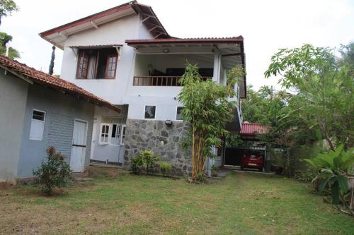 2 story lakeside villa