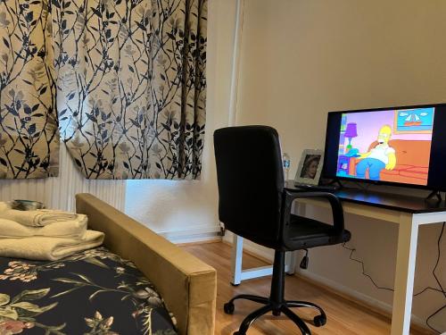 Park View Serviced Apartment - Next to Northolt Tube Station - Near Central London & Wembley London