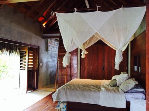 Villa - Beach Front image 9