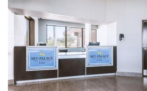 Americas Best Value Inn Beeville - 로비