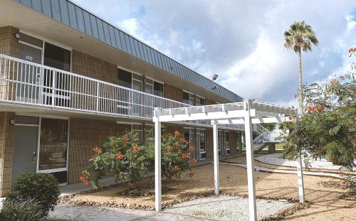 Americas Best Value Inn Beeville - 숙소 외관