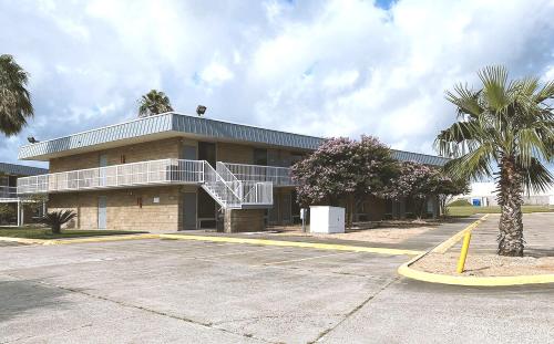 Americas Best Value Inn Beeville - 숙소 외관