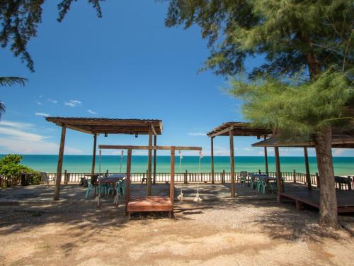 หาดทรายขาวรีสอร์ท หาดทรายขาวรีสอร์ท